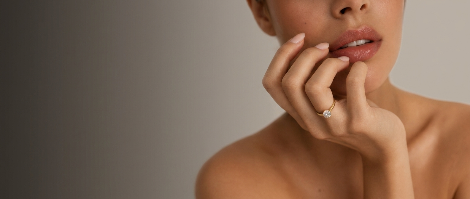 טבעת זהב עם אבן זרקון | תכשיטים לנשים | Remilia Jewelry